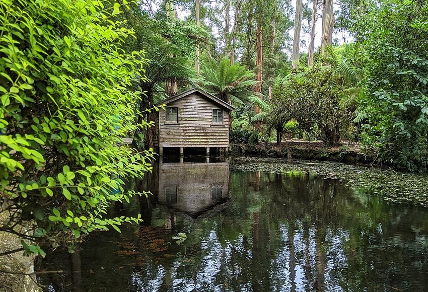 Alfred Nicholas Memorial Gardens
