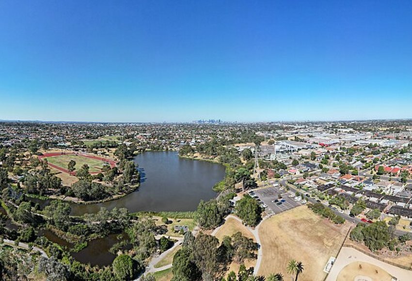 Edwardes Lake and surrounding parkland facing the Melbourne skyline