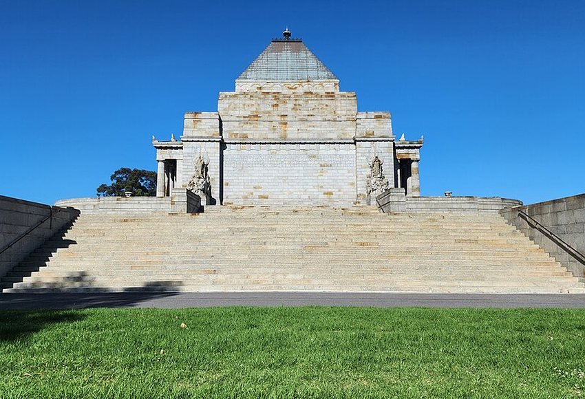 Stone steps and facade of the Shrine of Remembrance
